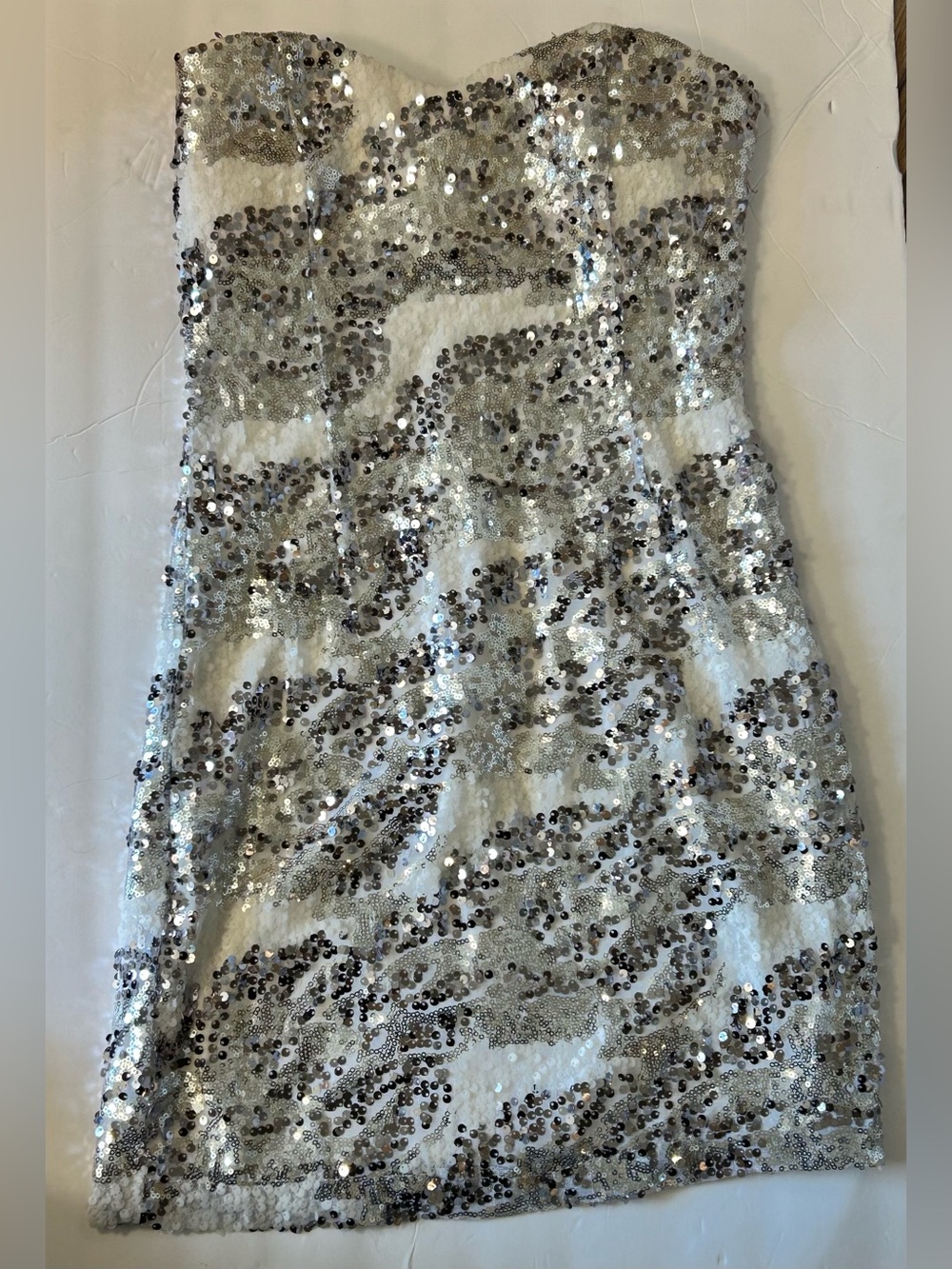 Windsor Juniors Size 5 white silver sequin strapless HOCO dress homecoming